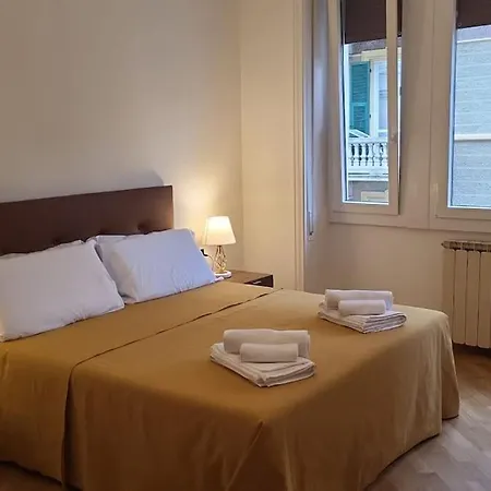 Tra Mare E Castello Apartman La Spezia